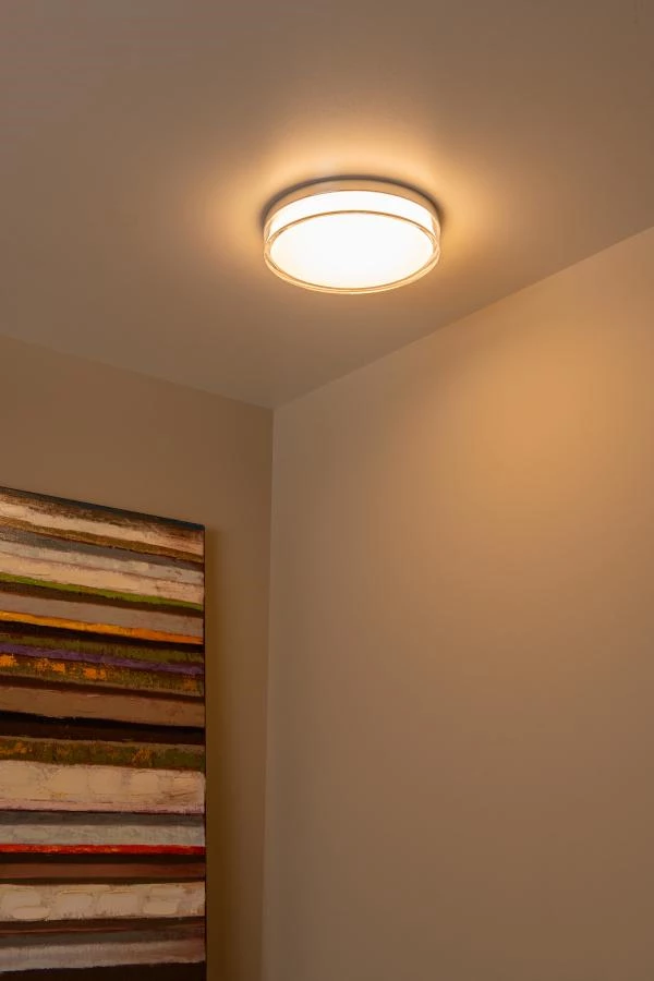 Lucide PLANO - Flush ceiling light Bathroom - Ø 28 cm - LED Dim. - CCT - 1x16W 2700K/4000K - IP44 - Opal - atmosphere 1